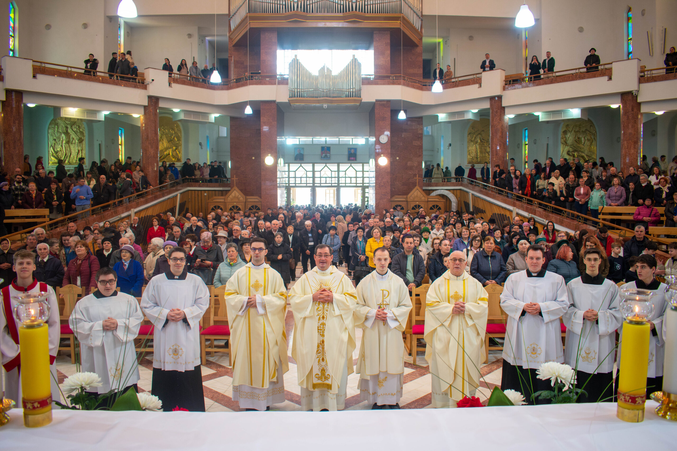 You are currently viewing Duminica Învierii – 4.05.2026