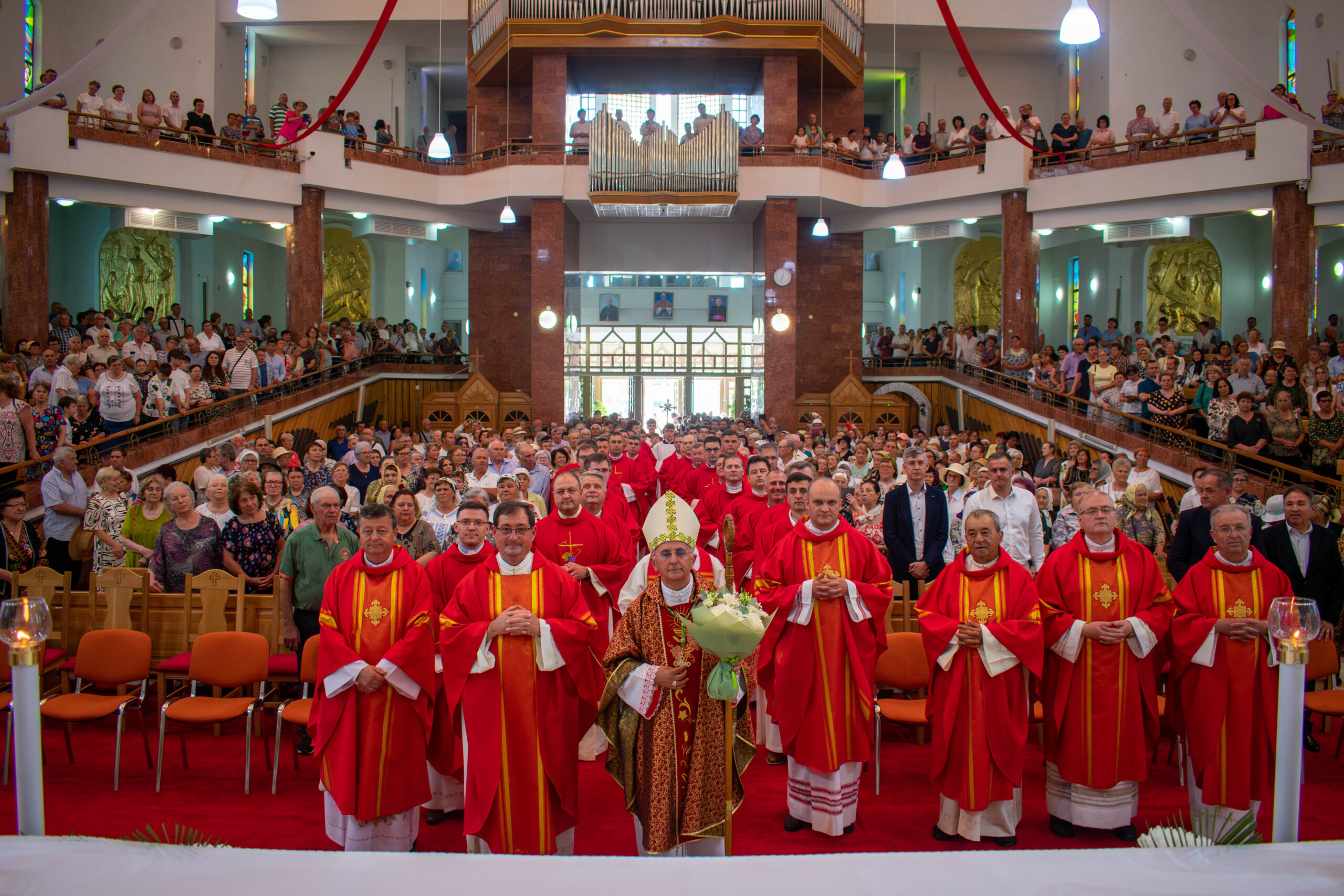 You are currently viewing Hramul bisericii „Sfinții Apostoli Petru și Paul” – 29.06.2026